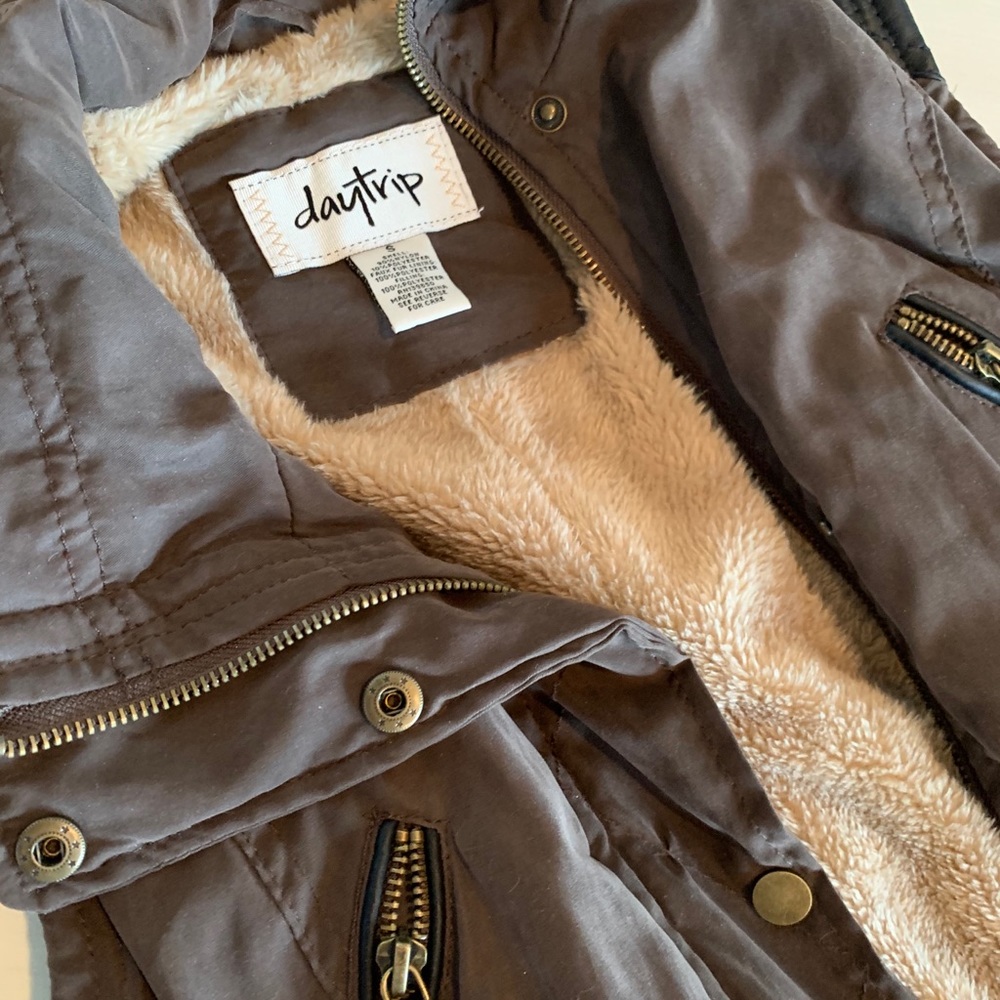 Women’s Daytrip Vest - Picture 5 of 7